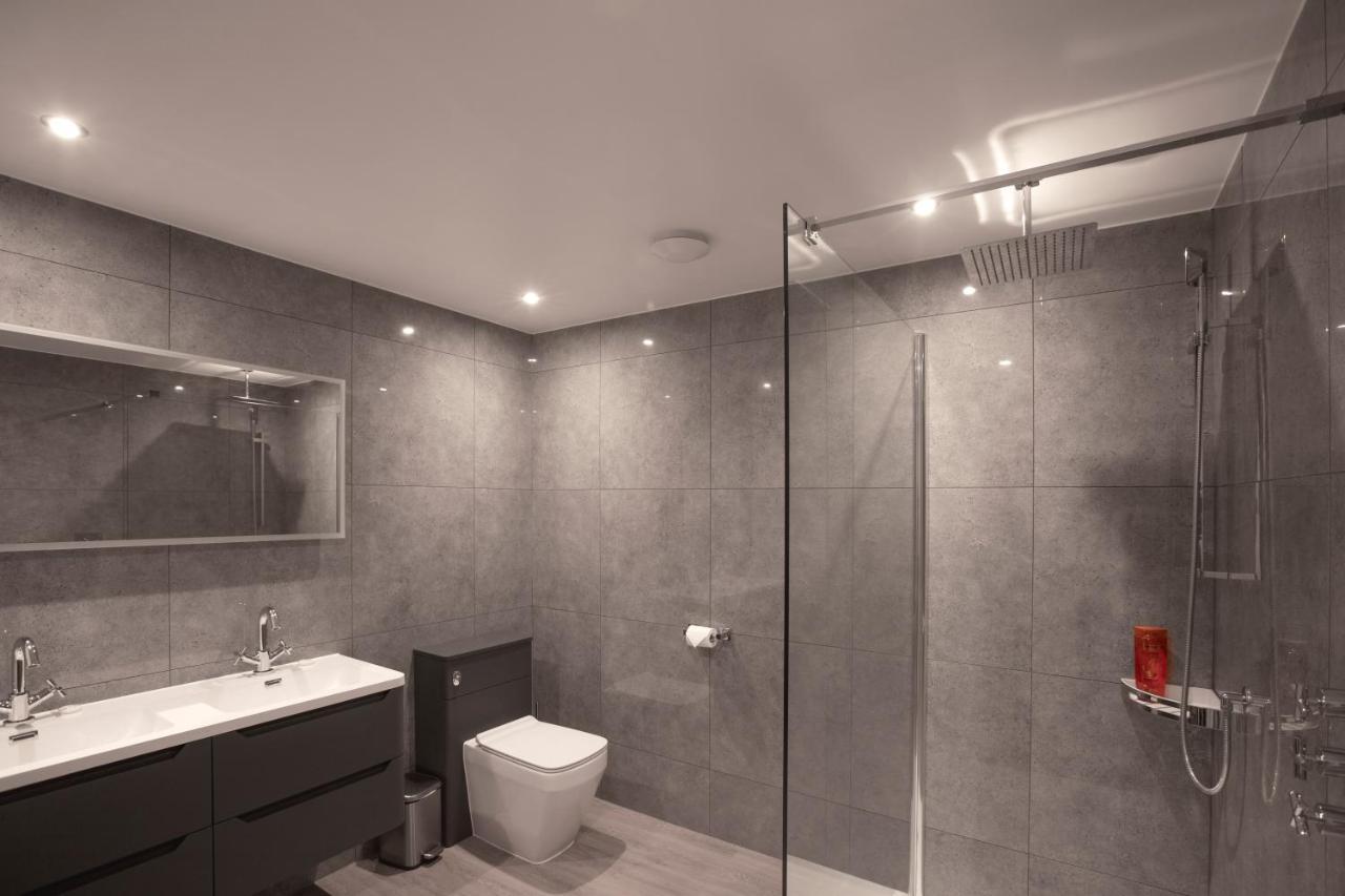 No 1 Wood Street Apartment สวินดอน ภายนอก รูปภาพ