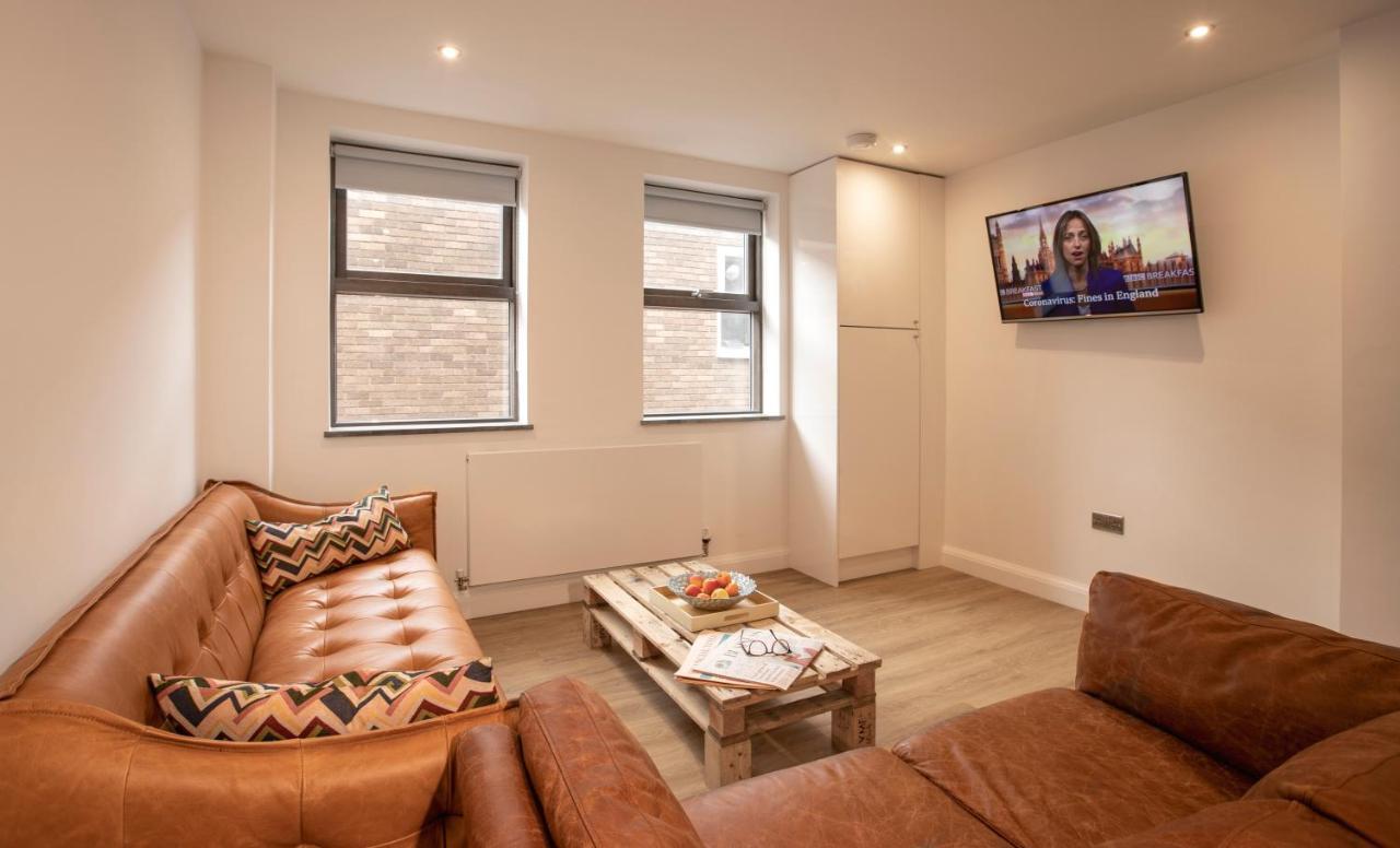 No 1 Wood Street Apartment สวินดอน ภายนอก รูปภาพ