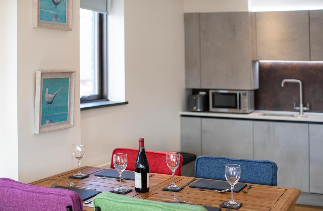 No 1 Wood Street Apartment สวินดอน ภายนอก รูปภาพ